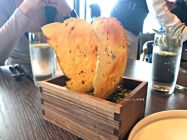 【台北 信義】Saffron 46 Restaurant & Bar 🍛白天是印度料理餐廳🍸夜晚搖身成為酒吧，全台最高的印度料理餐廳，由外籍師傅手做道地口味，吃過真的會上癮，天氣熱就是要來點重