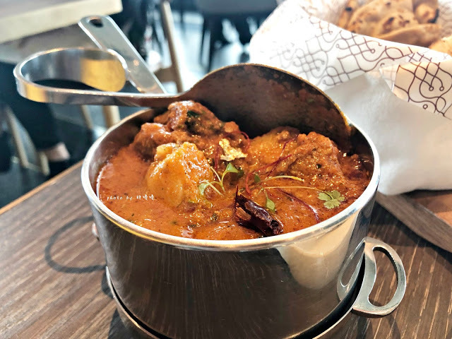 【台北 信義】Saffron 46 Restaurant & Bar 🍛白天是印度料理餐廳🍸夜晚搖身成為酒吧，全台最高的印度料理餐廳，由外籍師傅手做道地口味，吃過真的會上癮，天氣熱就是要來點重