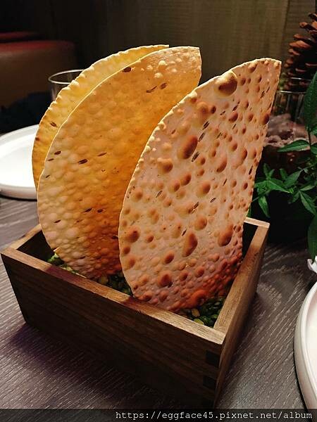 台北市信義區[信義區美食] Saffron 46 番紅花46 微風南山高樓層景觀餐廳 台北約會夜景酒吧餐廳 #信義區市貿101站美食 @