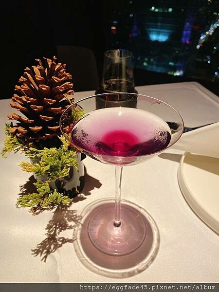 台北市信義區[信義區美食] Saffron 46 番紅花46 微風南山高樓層景觀餐廳 台北約會夜景酒吧餐廳 #信義區市貿101站美食 @