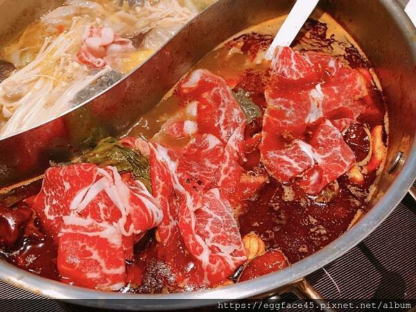 新北市新店區[新店美食] 青花驕麻辣鍋 (新店民權店) 讓我一週吃兩次的麻辣鍋！#大坪林美食 #新店麻辣鍋+酸菜白肉鍋 @蛋