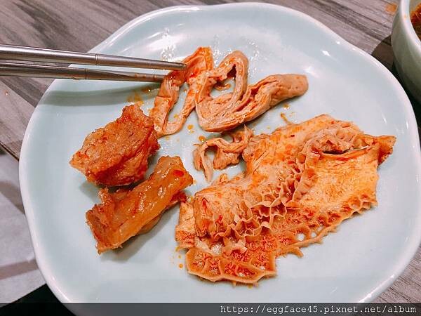 新北市新店區[新店美食] 青花驕麻辣鍋 (新店民權店) 讓我一週吃兩次的麻辣鍋！#大坪林美食 #新店麻辣鍋+酸菜白肉鍋 @蛋