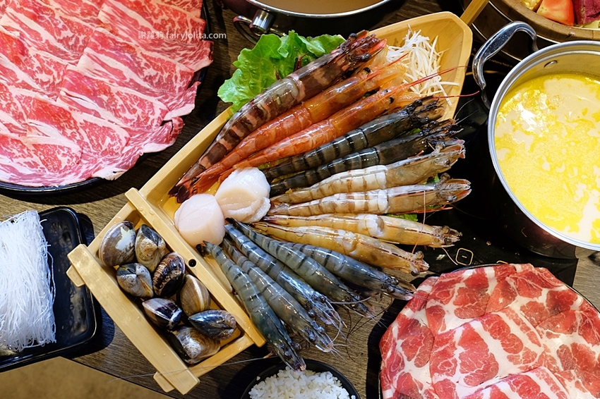 大份量肉盤最便宜只要300元,超高CP值平價涮涮鍋,免費甜點、還附飲料讓你無限喝到撐! @蹦啾♥謝蘿莉 La vie heureuse