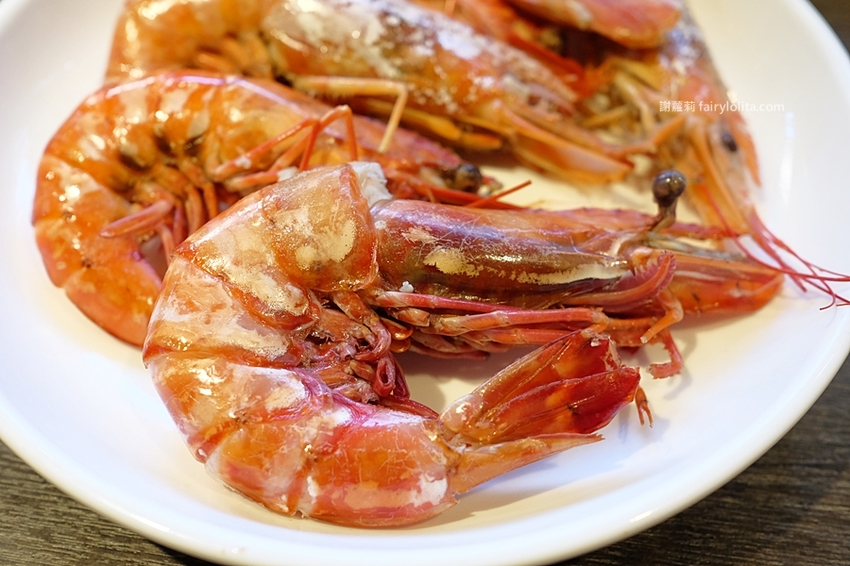 大份量肉盤最便宜只要300元,超高CP值平價涮涮鍋,免費甜點、還附飲料讓你無限喝到撐! @蹦啾♥謝蘿莉 La vie heureuse