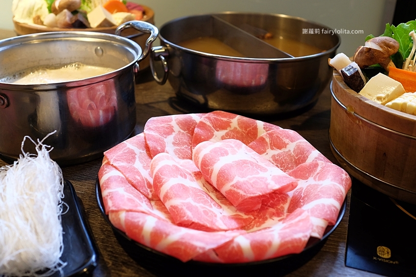 大份量肉盤最便宜只要300元,超高CP值平價涮涮鍋,免費甜點、還附飲料讓你無限喝到撐! @蹦啾♥謝蘿莉 La vie heureuse