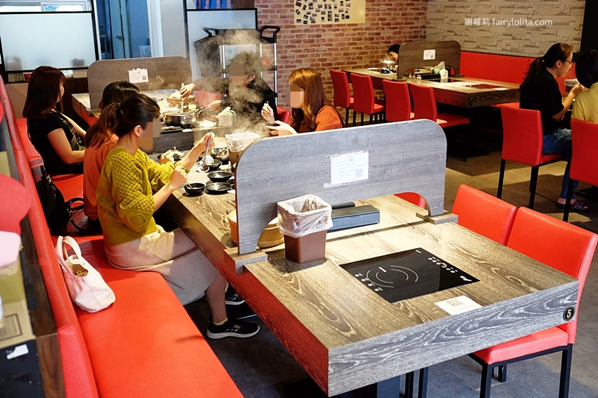 大份量肉盤最便宜只要300元,超高CP值平價涮涮鍋,免費甜點、還附飲料讓你無限喝到撐! @蹦啾♥謝蘿莉 La vie heureuse