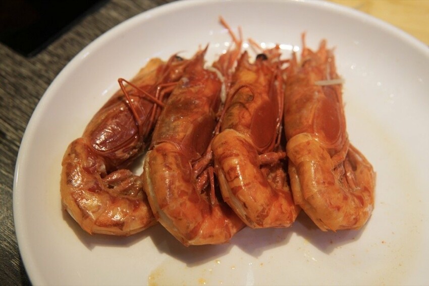 中壢火鍋推薦-上官木桶鍋|頂級海鮮與超好吃和牛霜降肉片,桃園必吃火鍋推薦!