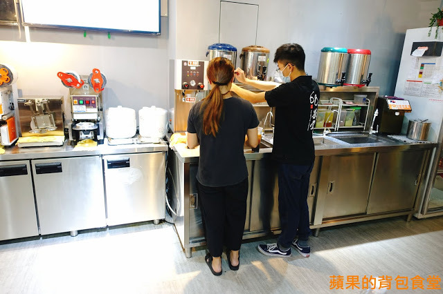 [食記] 新竹竹北 - 68茶堂 新鮮飲品 奶蓋芝士鹹香 冰沙酷涼過癮 下午茶新選擇