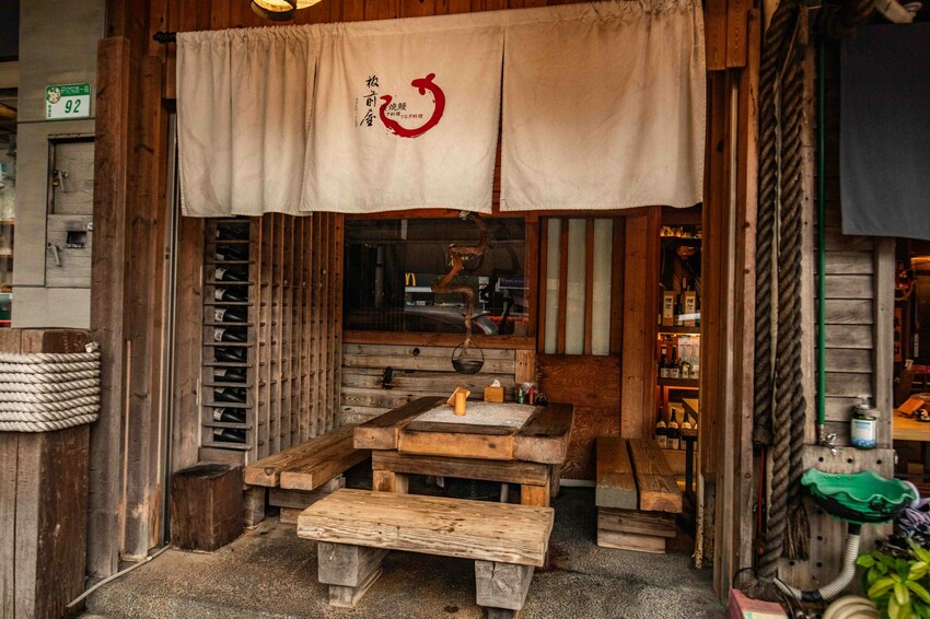 南港鰻魚飯霸主!板前屋炭烤鰻魚飯,無刺脆皮白燒鰻魚飯必吃。