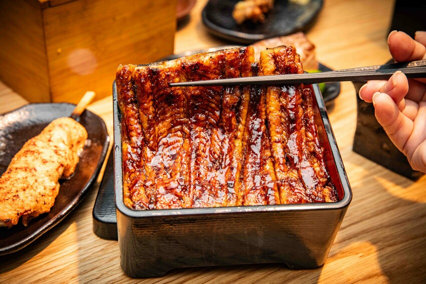 南港鰻魚飯霸主!板前屋炭烤鰻魚飯,無刺脆皮白燒鰻魚飯必吃。