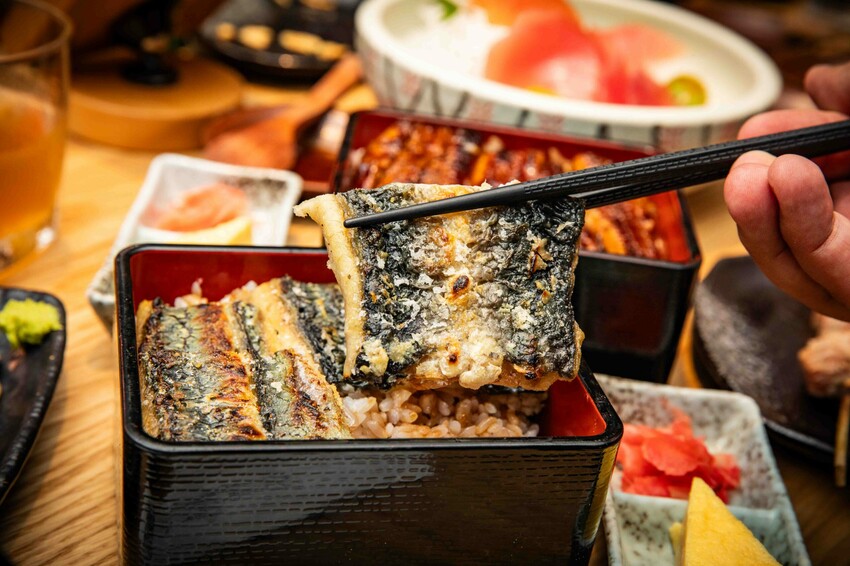 南港鰻魚飯霸主!板前屋炭烤鰻魚飯,無刺脆皮白燒鰻魚飯必吃。