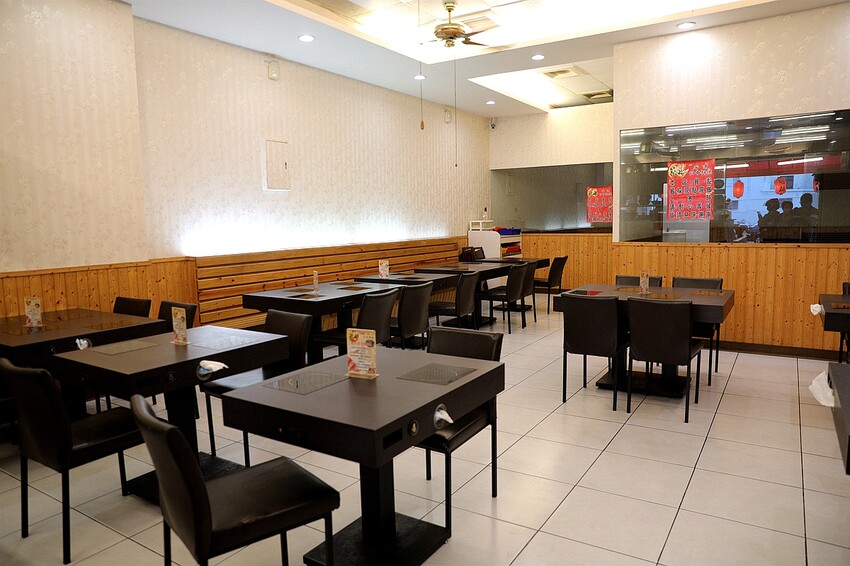 老牌平價台式日本料理!經濟實惠 現點現做熱炒下酒小吃|築也日本料理-益民二店(台中大里美食)