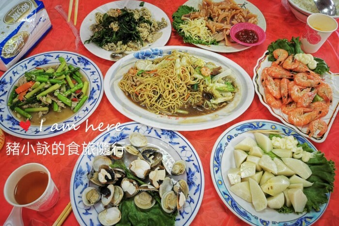 台南。歸仁》蒜頭飯。長榮大學周邊在地古早味美食(近台南高鐵)