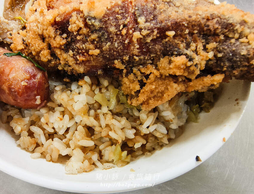 台南。歸仁》蒜頭飯。長榮大學周邊在地古早味美食(近台南高鐵)