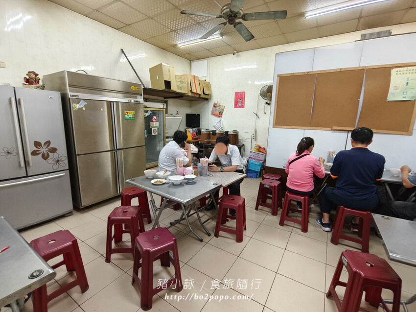 台南。歸仁》蒜頭飯。長榮大學周邊在地古早味美食(近台南高鐵)