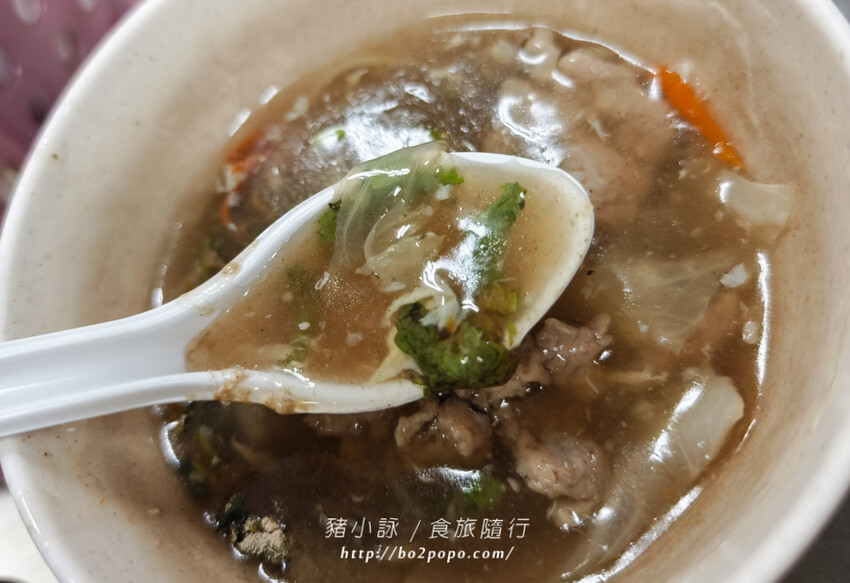 台南。歸仁》蒜頭飯。長榮大學周邊在地古早味美食(近台南高鐵)