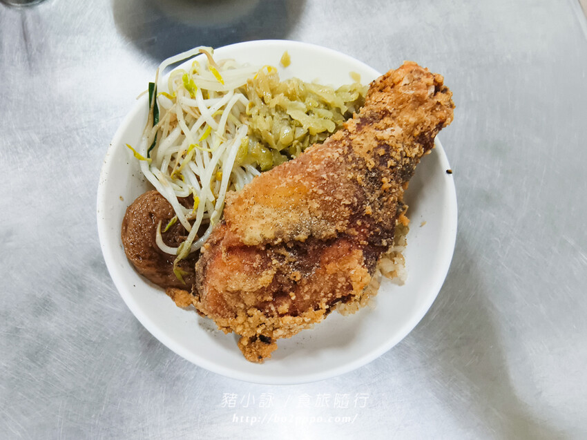 台南。歸仁》蒜頭飯。長榮大學周邊在地古早味美食(近台南高鐵)