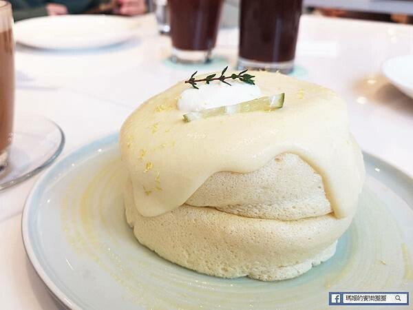 台北市信義區台北市府站泰式料理推薦【Lady nara創意泰式新料理餐廳-台北統一時代店】泰式網美餐廳