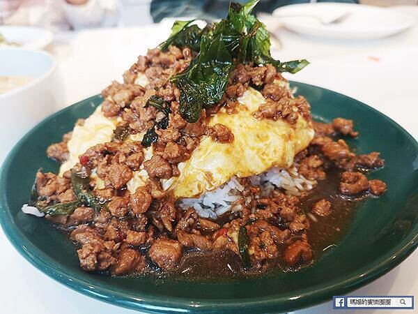 台北市信義區台北市府站泰式料理推薦【Lady nara創意泰式新料理餐廳-台北統一時代店】泰式網美餐廳