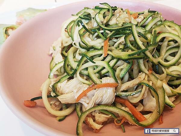 台北市信義區台北市府站泰式料理推薦【Lady nara創意泰式新料理餐廳-台北統一時代店】泰式網美餐廳