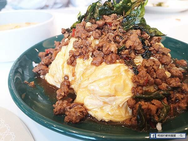 台北市信義區台北市府站泰式料理推薦【Lady nara創意泰式新料理餐廳-台北統一時代店】泰式網美餐廳