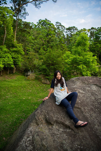 螢光閃耀＆浪漫花語～今年春天，最高CP值：賞螢賞桐好去處！！三義石濤園，螢火蟲民宿～假日約會，家族聚會首選！！