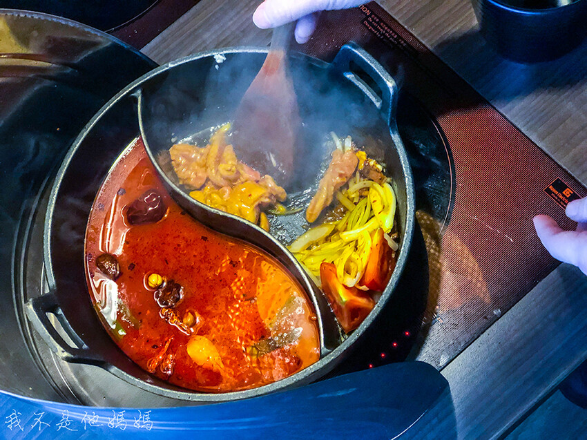 捷運西門站麻辣鍋,西門站麻辣鍋,西門站麻辣鍋吃到飽,西門站吃到飽,西門火鍋吃到飽,肉多多分店,肉多多菜單,肉多多麻辣湯,肉多多APP會員