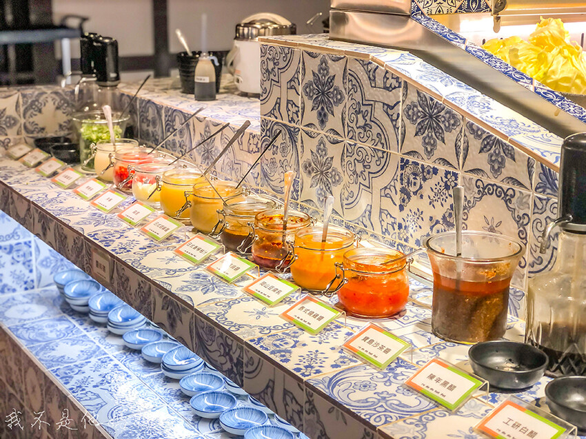 肉多多火鍋,肉多多火鍋宵夜,肉多多吃到飽,肉多多火鍋吃到飽,重慶南路吃到飽,重慶南路火鍋,台北火吃站吃到飽,北車吃到飽,台北火車站麻辣鍋