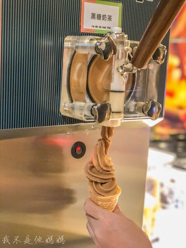 南陽街美食,南陽街吃到飽,南洋街平價火鍋,南洋街火鍋吃到飽,南洋街麻辣鍋吃到飽,南洋街平價美食,南洋街聚餐,肉多多學生優惠,肉多多肉盤