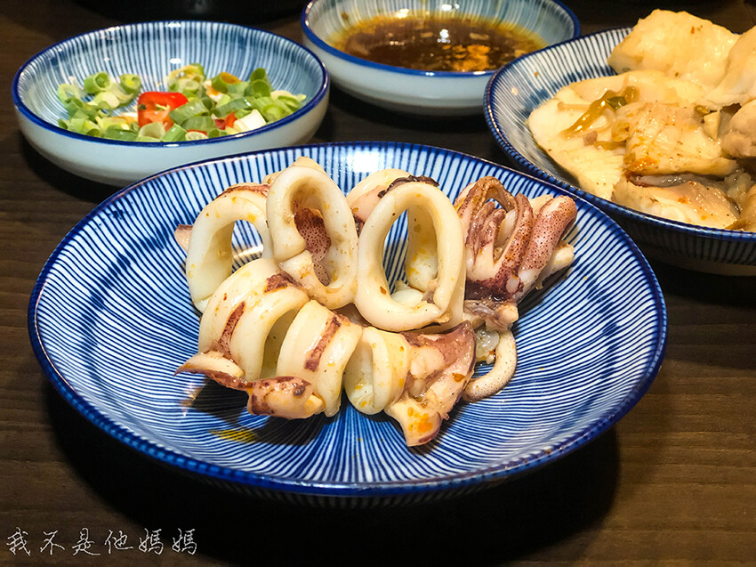 捷運西門站麻辣鍋,西門站麻辣鍋,西門站麻辣鍋吃到飽,西門站吃到飽,西門火鍋吃到飽,肉多多分店,肉多多菜單,肉多多麻辣湯,肉多多APP會員