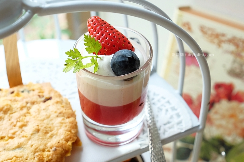 台北甜點 | Engolili 英格莉莉。全新英式華麗下午茶，鳥籠三層架、狂野豹紋厚鬆餅，近期最狂網美打卡地標！ @蹦啾♥謝蘿莉 La vie heureuse