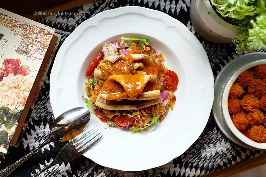 台北甜點 | Engolili 英格莉莉。全新英式華麗下午茶，鳥籠三層架、狂野豹紋厚鬆餅，近期最狂網美打卡地標！ @蹦啾♥謝蘿莉 La vie heureuse