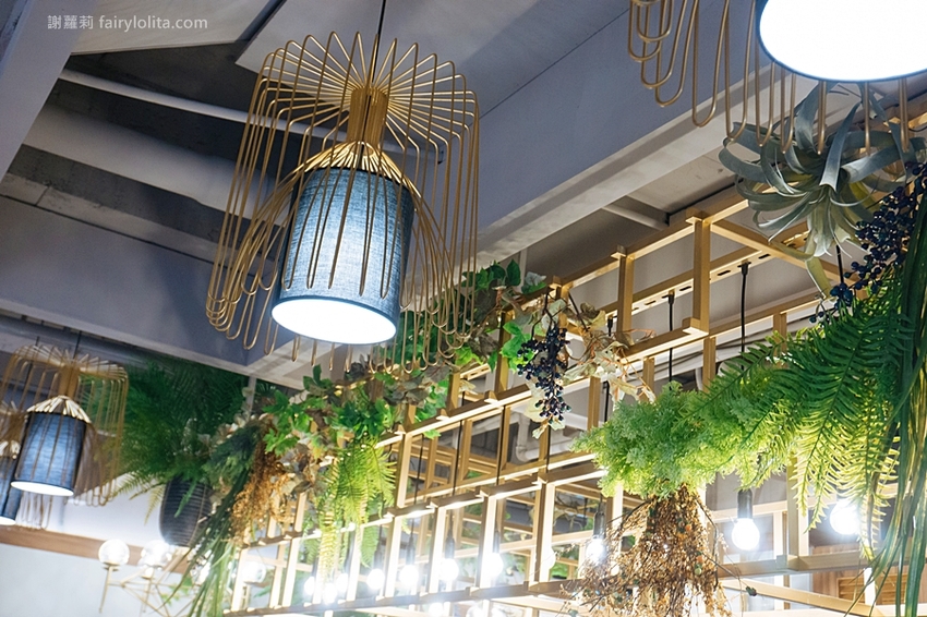 台北甜點 | Engolili 英格莉莉。全新英式華麗下午茶，鳥籠三層架、狂野豹紋厚鬆餅，近期最狂網美打卡地標！ @蹦啾♥謝蘿莉 La vie heureuse