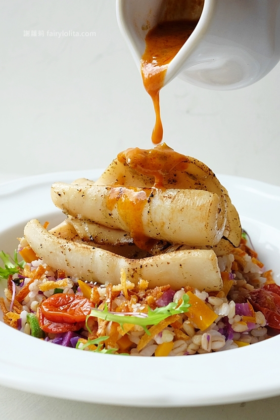 台北甜點 | Engolili 英格莉莉。全新英式華麗下午茶，鳥籠三層架、狂野豹紋厚鬆餅，近期最狂網美打卡地標！ @蹦啾♥謝蘿莉 La vie heureuse