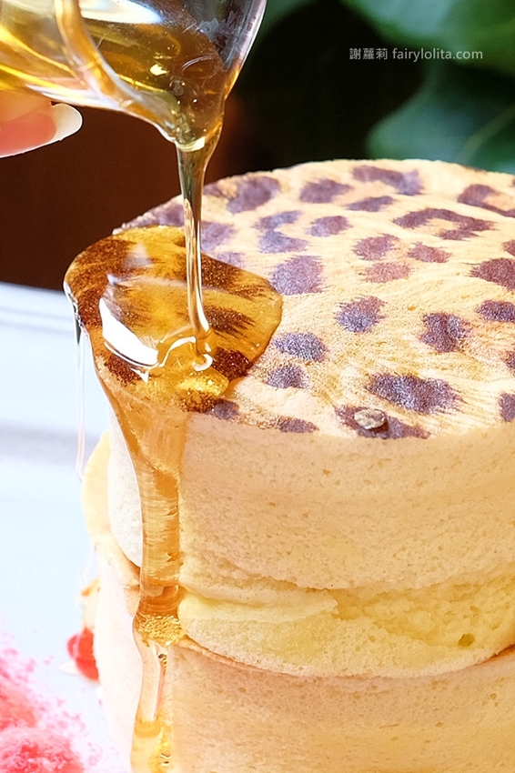 台北甜點 | Engolili 英格莉莉。全新英式華麗下午茶，鳥籠三層架、狂野豹紋厚鬆餅，近期最狂網美打卡地標！ @蹦啾♥謝蘿莉 La vie heureuse