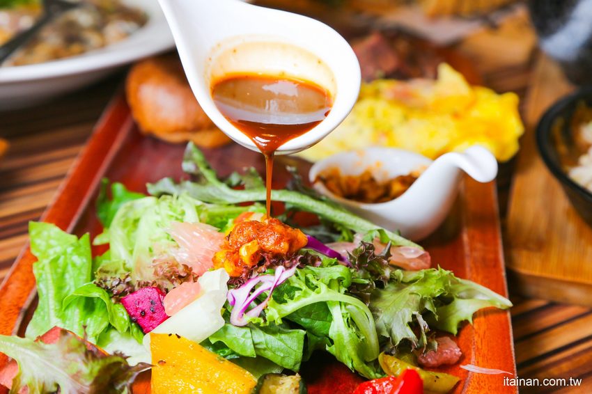 台南私廚味的異國風早午餐「旅圖MAP LAB Kitchen 無國界早午餐」還有生酮特餐、低碳特餐好健康! - 台南好Food遊