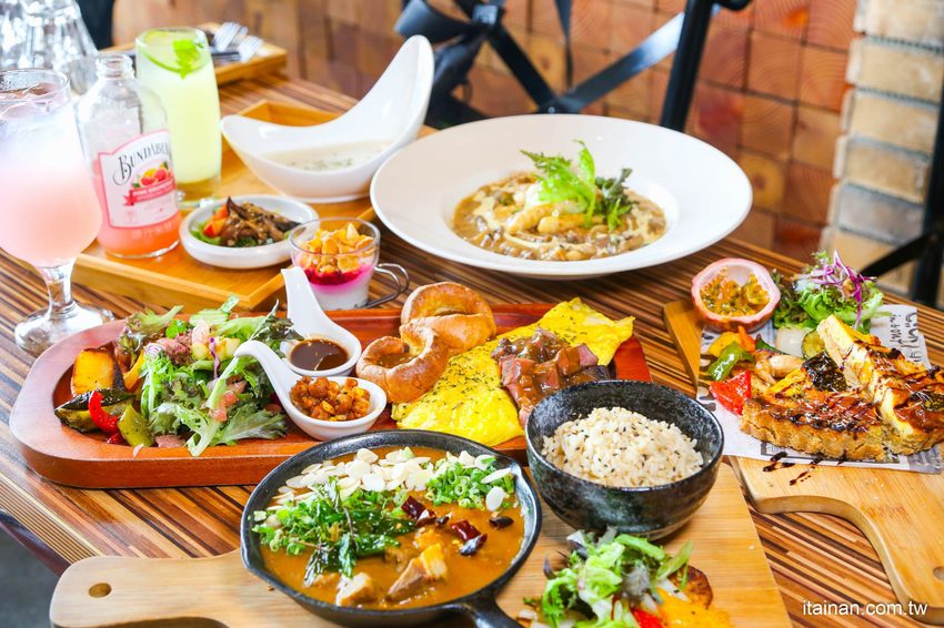 台南私廚味的異國風早午餐「旅圖MAP LAB Kitchen 無國界早午餐」還有生酮特餐、低碳特餐好健康! - 台南好Food遊