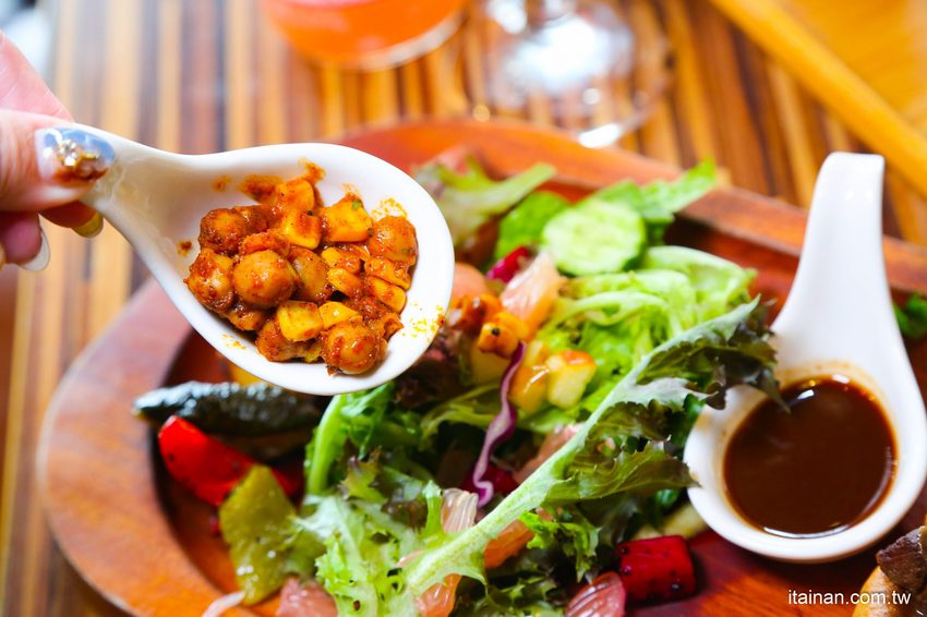 台南私廚味的異國風早午餐「旅圖MAP LAB Kitchen 無國界早午餐」還有生酮特餐、低碳特餐好健康! - 台南好Food遊