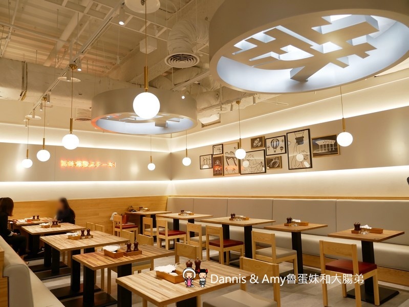  《新竹巨城7樓新開幕餐廳》鉄火牛排。樂軒和牛旗下平價牛排。和牛咖哩飯吃到飽、木桶豆花、飲料免費無限續！。巨城獨家限定 1.5 公斤『四人極炙戰斧牛排』︱影片