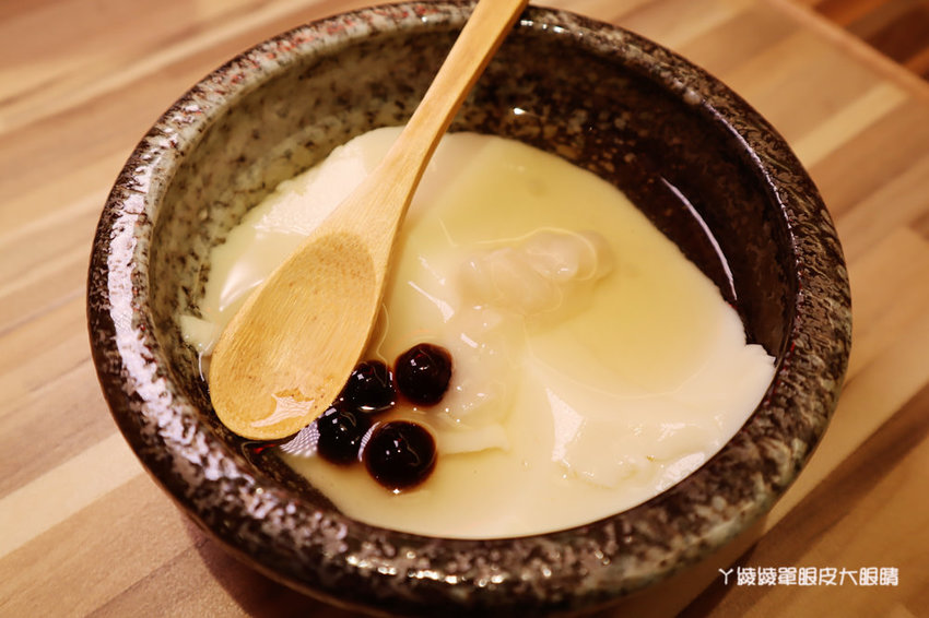 鉄火牛排新竹巨城店正式開幕！巨城獨家推出超狂重量級1.5公斤戰斧牛排！