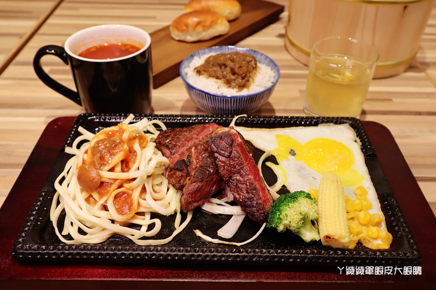 鉄火牛排新竹巨城店正式開幕!巨城獨家推出超狂重量級1.5公斤戰斧牛排!