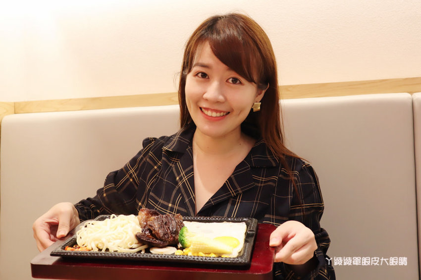 鉄火牛排新竹巨城店正式開幕!巨城獨家推出超狂重量級1.5公斤戰斧牛排!