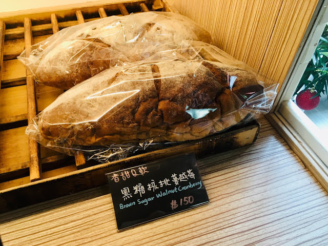 [苗栗住宿] 蓬萊生態農場仙山民宿｜南庄世外桃源，山林間的獨棟小木屋，身處雲霧繚繞中的油桐花與螢火蟲仿若仙境！