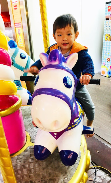 [苗栗住宿] 蓬萊生態農場仙山民宿｜南庄世外桃源，山林間的獨棟小木屋，身處雲霧繚繞中的油桐花與螢火蟲仿若仙境！