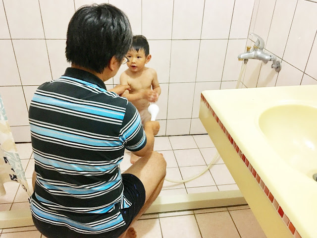 [苗栗住宿] 蓬萊生態農場仙山民宿｜南庄世外桃源，山林間的獨棟小木屋，身處雲霧繚繞中的油桐花與螢火蟲仿若仙境！