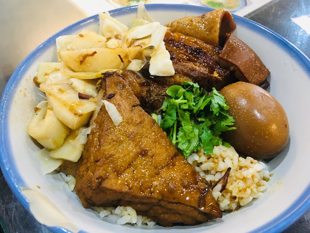 [苗栗住宿] 蓬萊生態農場仙山民宿｜南庄世外桃源，山林間的獨棟小木屋，身處雲霧繚繞中的油桐花與螢火蟲仿若仙境！