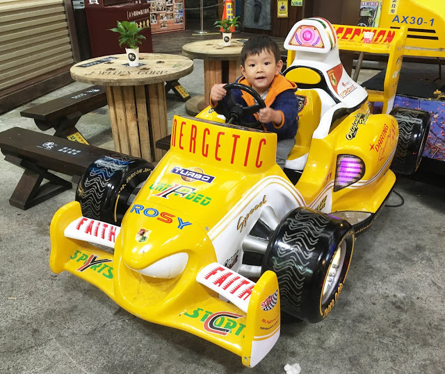 [苗栗住宿] 蓬萊生態農場仙山民宿｜南庄世外桃源，山林間的獨棟小木屋，身處雲霧繚繞中的油桐花與螢火蟲仿若仙境！