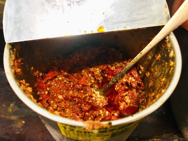 [苗栗住宿] 蓬萊生態農場仙山民宿｜南庄世外桃源，山林間的獨棟小木屋，身處雲霧繚繞中的油桐花與螢火蟲仿若仙境！