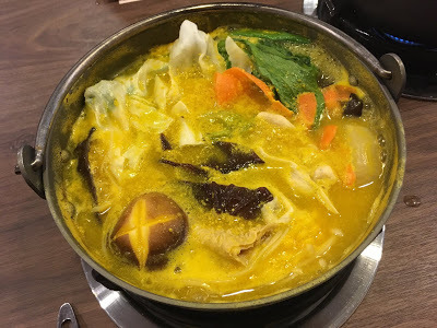 [新竹美食] 樂鍋居精緻鍋物｜養生龍骨鍋、南瓜起士牛奶鍋、招牌麻辣鍋、主廚嚴選海陸、霜降牛、松阪豬、羊五花、鮮嫩鱸魚、花枝漿、香滷鴨血、香滷豆腐