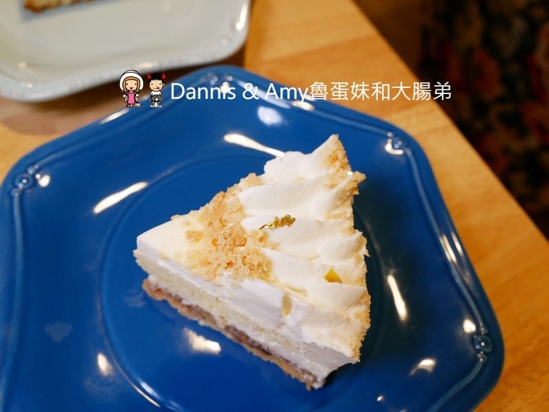 《新竹甜點推薦》吉十咖啡廳GODSPEED CAFÉ & BAKERY。低調卻超美味的手工甜點肉桂捲x早午餐x手沖咖啡飲料︱卡爾登飯店中華館旁（影片）